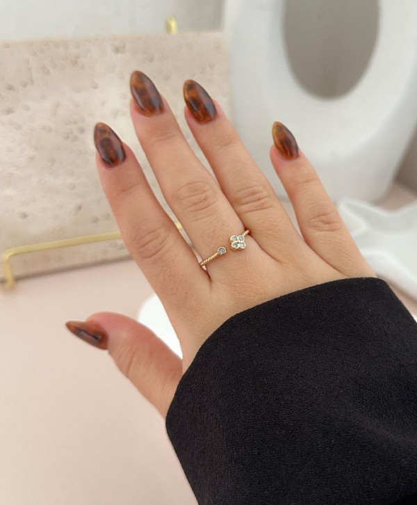 Cleef ring