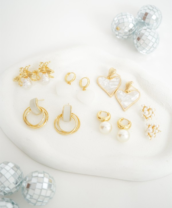 Aretes corazón ivory