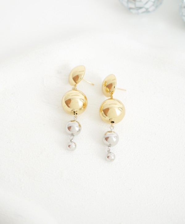 Aretes bicolor balls