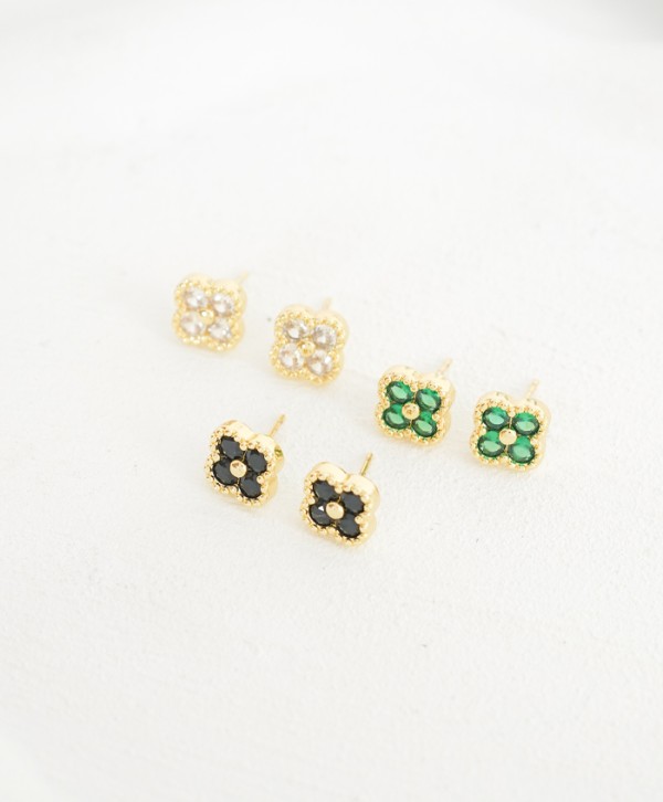 Brilliant luck earrings