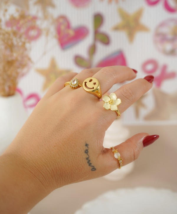 Anillo pétalos