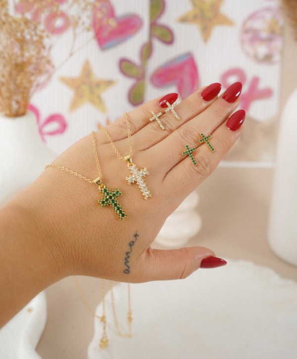 Set de aretes y collar cruz imperial