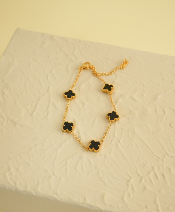 Pulsera clover black Pulsera clover black
