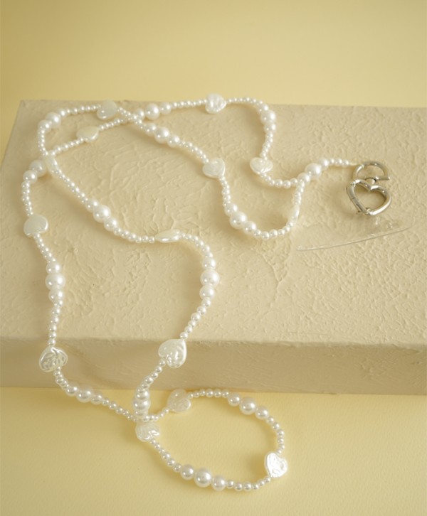 Pearl love strap