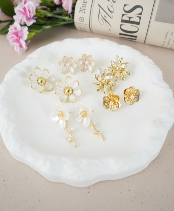 Aretes clavelina