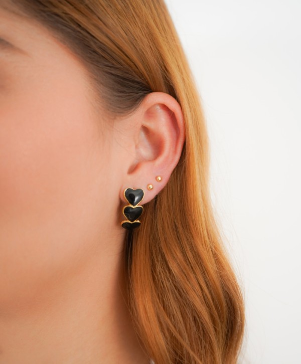 Aretes amorelia