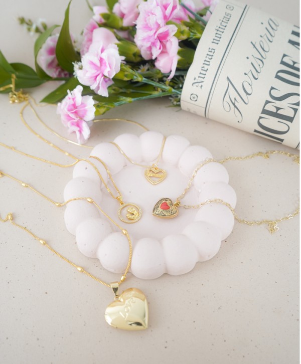 Collar memories of love