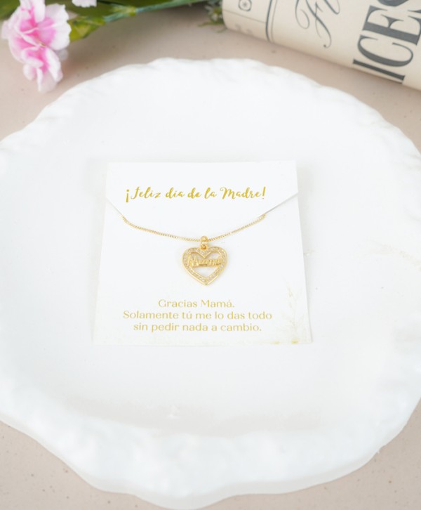 Cadena amor de mamá