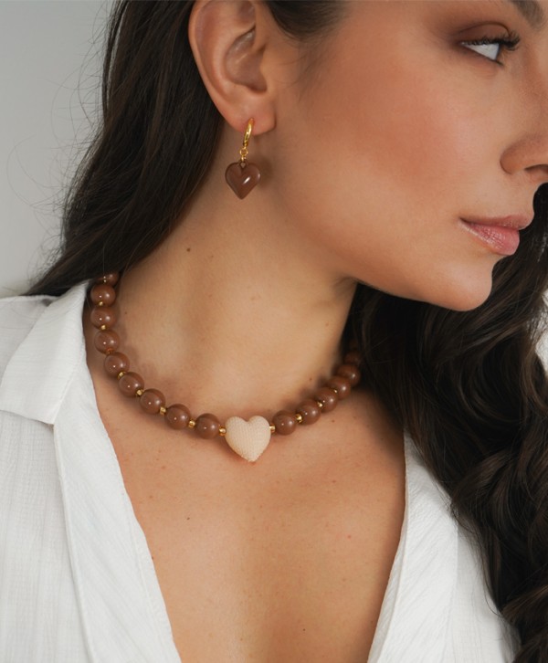 Aretes amora