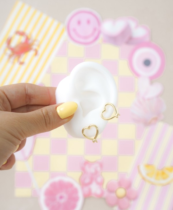 Aretes corazón silueta