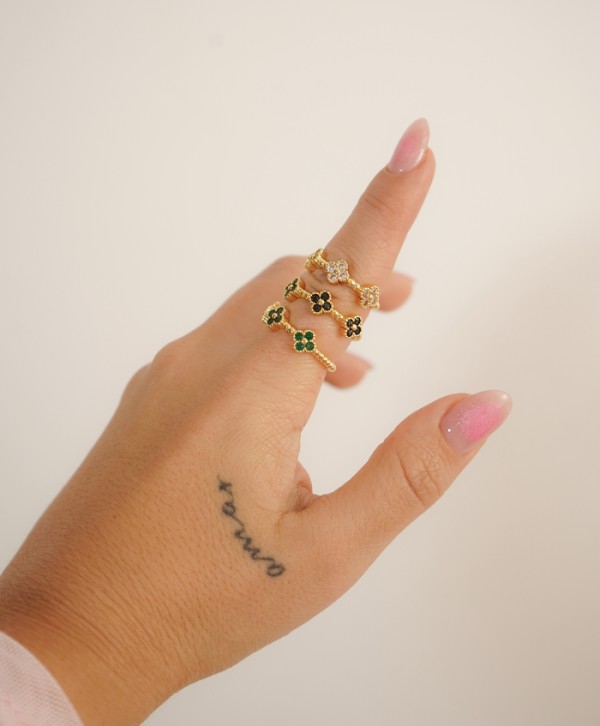 Anillo glow clover