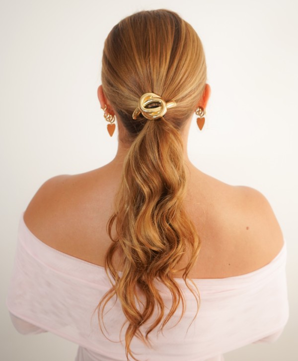 Pony cuff entrelazos