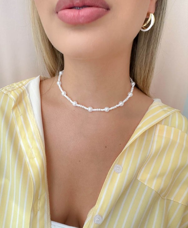 Choker pearl love