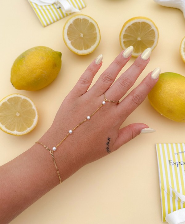 Hand chain pearl