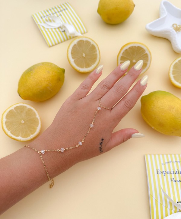 Hand chain glow
