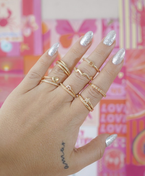 Anillo clavo microzircones
