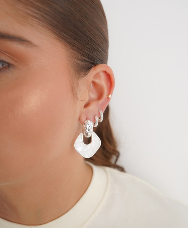 Aretes lumina