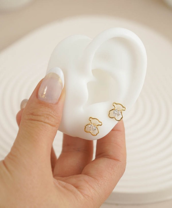 Aretes diamond bear