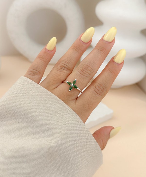 Blossom ring