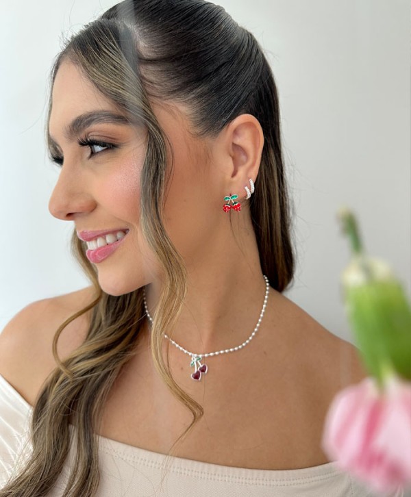 Aretes berry shine