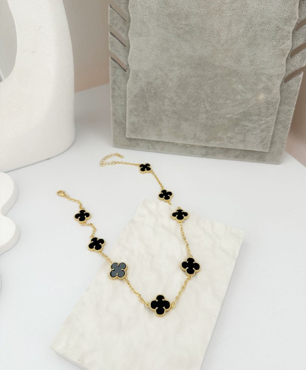 Collar lucky