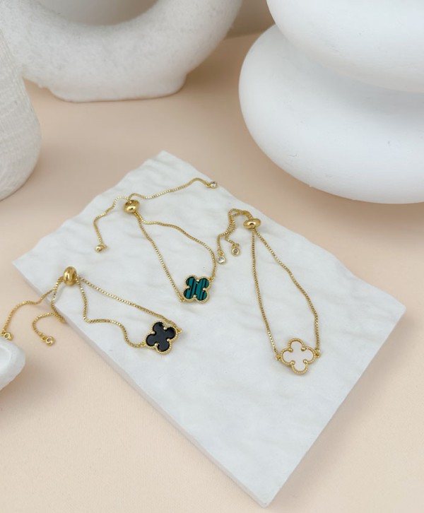 Clover bracelet