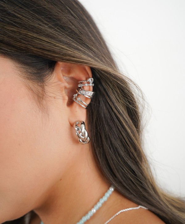 Aretes essential