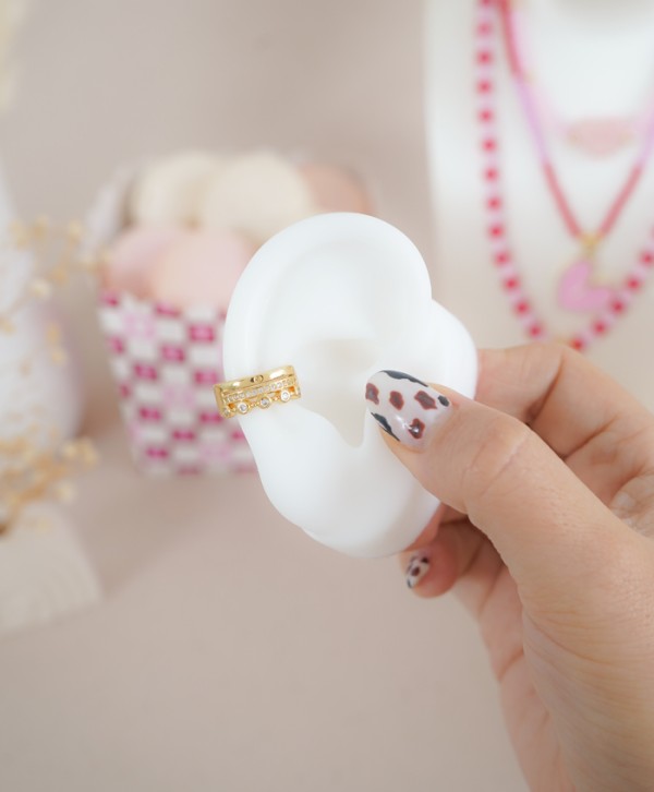 Roma earcuff