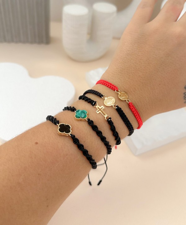Pulsera cruz relieve