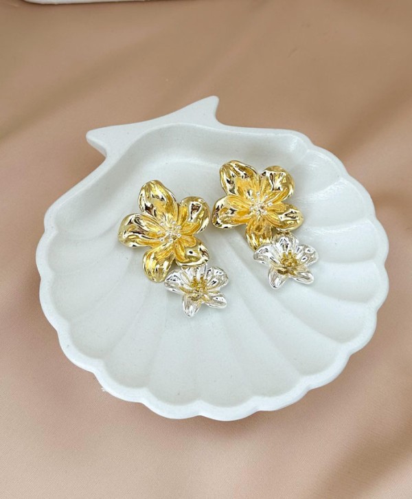 Acacia Earrings