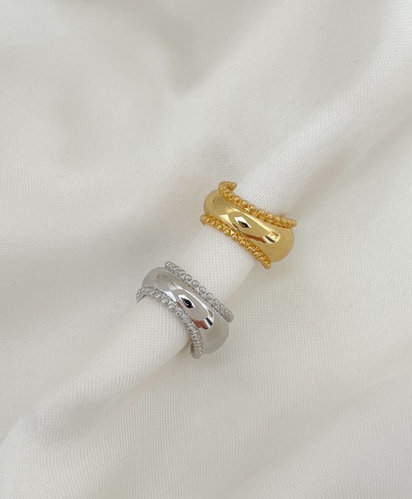 Belly Earcuff