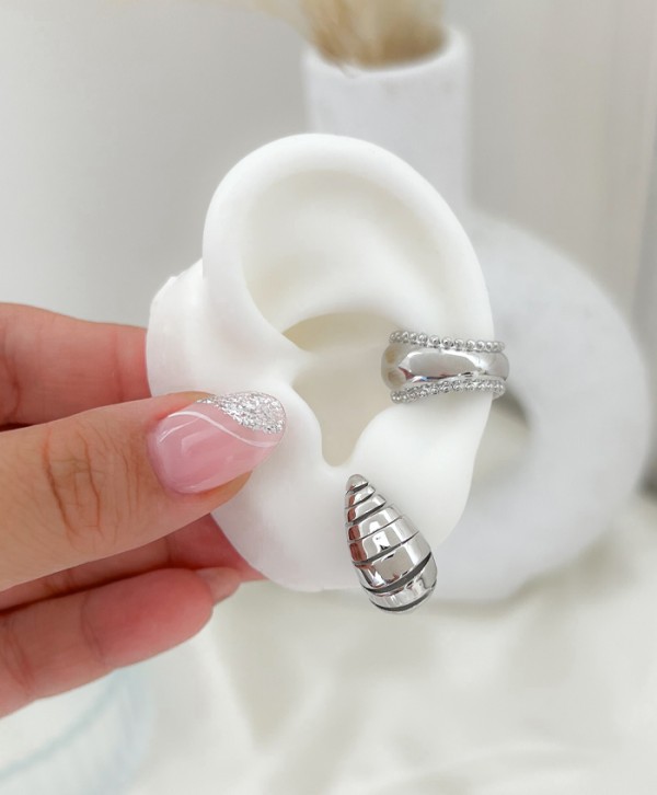 Belly Earcuff