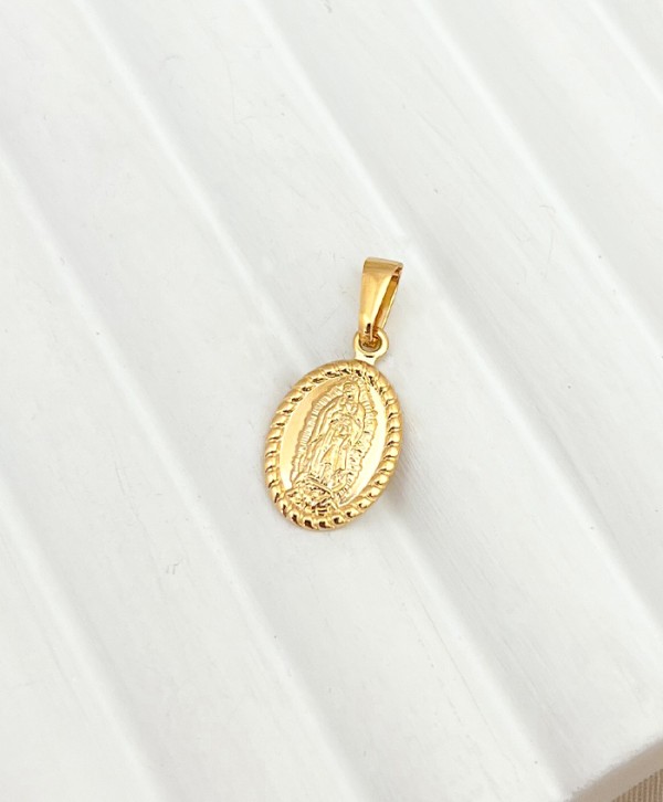 Guadalupe pendant with ribbon border